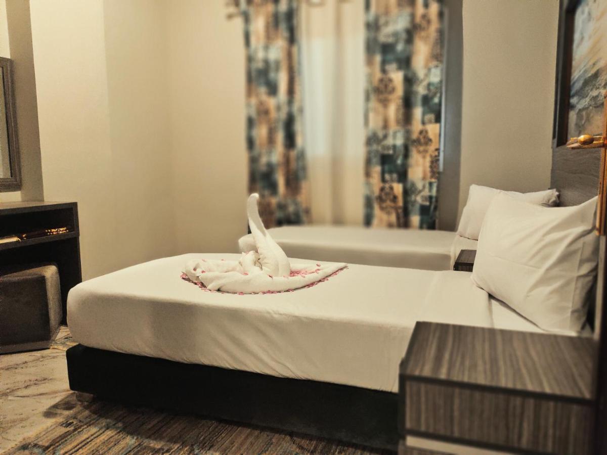Dolphin Hotel 紅海 エクステリア 写真